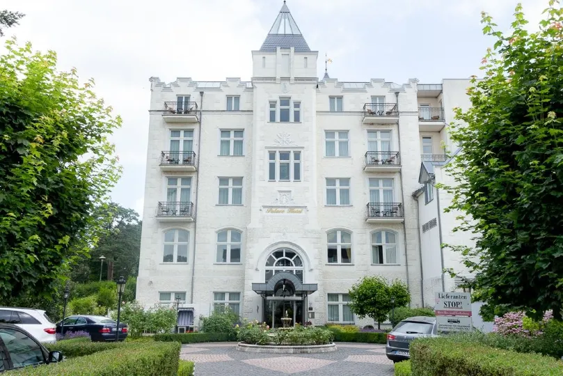 烏澤多姆宮殿酒店