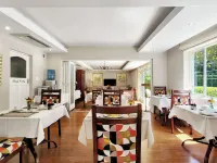 Roodenburg House 1882 Hotels near Athlone Stadium