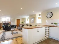 Capel Hermon - Boutique
