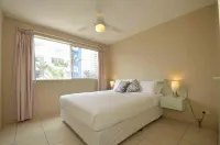 The Beach Houses Maroochydore - bar