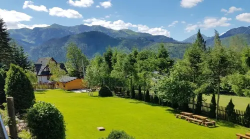 Willa u podnóża Tatr Cztery Pory Roku Hotels in Koscielisko