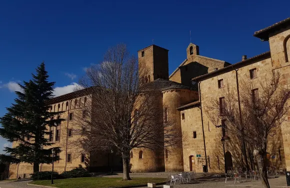 安卡斯提洛公寓酒店