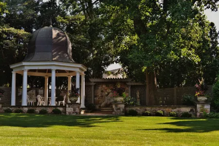 The Inn & Spa at Intercourse Village