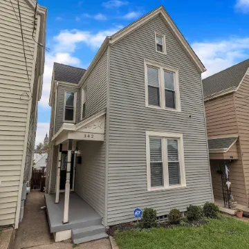 Recently Renovated Home in the Heart of Bellevue! 2 Bedroom Home by Redawning