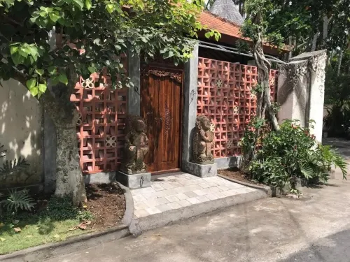 Akatara Hotel Exterior Photos