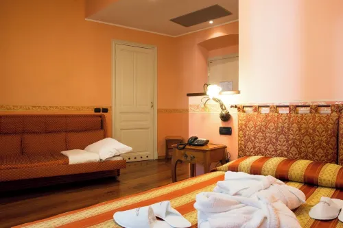 Hotel Belle Epoque