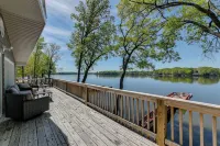 Pet-Friendly Lexington Vacation Rental on Lake!