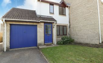 16 Mythern Meadow