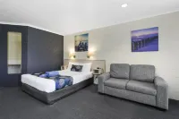 Cunningham Shore Motel Hotels in Lakes Entrance