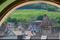 Hotel Restaurant Dontenville - Bergblick