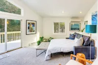 Lakefront Otis Home w/ Stunning Views & Boats! - Country Houses