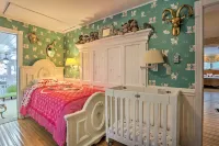 1 Mi to Lake Wallenpaupack Spacious Poconos Villa - Wifi