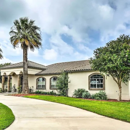Luxury Del Rio Home w/ Pool & Lake Views!