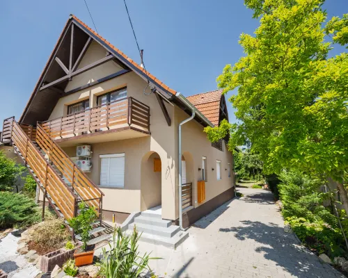 May Hotels in Fonyodi