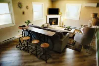 Cambrian & Co. Downtown Loft Stylish, Sophisticated, Charm