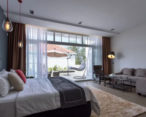 White Boutique Hotel and Restaurant Hotels in der Nähe von Strand Otres