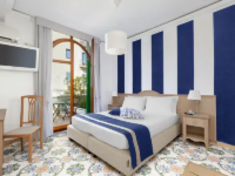 ヘルクラネウム エルコラーノのホテル