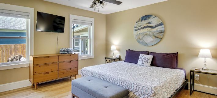 Downtown Brevard Home Walk to Bars and Breweries! Hotels in Brevard