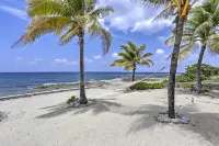 Lovely 'Sea Dreams Villa' w/ Private Beach & Deck! - sul mare