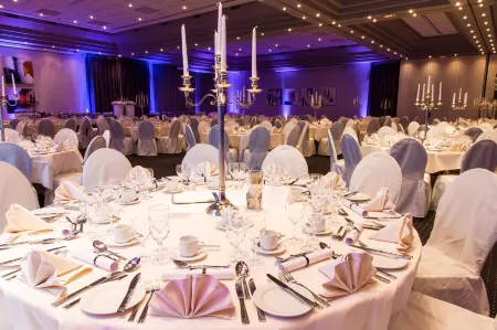 Best Western Plus Aldhem Hotel Отели в г. Хьолсхаут