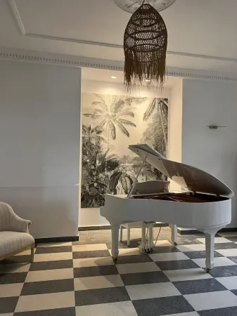 Le Palais d'Akwa Отели рядом с Аэропорт Феликс Уфуэ-Буаньи