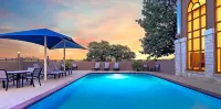 Holiday Inn Express & Suites AUSTIN NW - CEDAR PARK by IHG - Pools