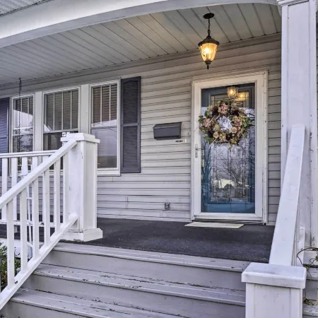 Charming and Family-Friendly Zanesville Home!