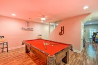 Helen Retreat w/ Hot Tub, 2 Mi to Downtown! - Pet friendly