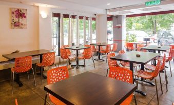 M Design Hotel @ Pandan Indah