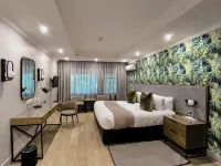 Cresta Thapama Hotel