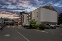 Country Inn & Suites by Radisson, Princeton, WV - Parkplatz