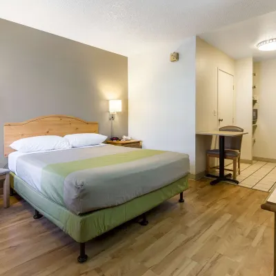 Studio 6 Tempe, AZ Hotels near South Mountain
