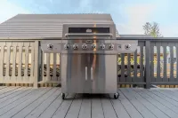 Sunny Side Retreat Hotels in Georgina
