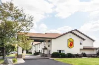 Super 8 by Wyndham Hebron Lowell Area Hotels in Eagle Creek Township