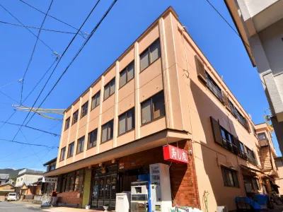 Sushitomo Ryokan Hotels near JR Kii-Nagashima Station