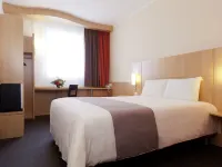 宜必思巴塔酒店 酒店