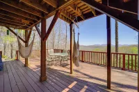 Hike, Sip and Unwind Mtn-View Gem in Banner Elk! - parking