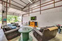 Spacious Lake Texoma Vacation Rental w/ Game Room! - parking