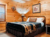 Take in Nature @ Whispering Woods, Secluded and Stylish Hotels in Piper Gap