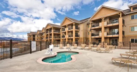 WorldMark Granby - Rocky Mountain Preserve Отели в г. Грэнби