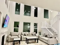 Le: 4-Bedroom 3Full Bathroom House in Gorgeous Anchorage Neighborhood