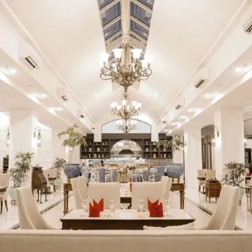 MAHALAYA The Legacy Hotel