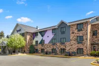 Spark by Hilton Eden Prairie - Gym