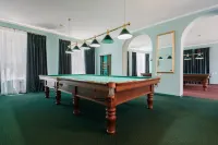 Golubaya Volna Hotel