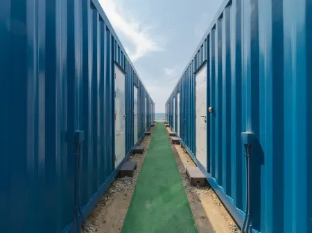 Sumiyoshi Village Tanegashima Отели рядом с достопримечательностью «Nishinoomote port offshore Breakwater north Lighthouse»