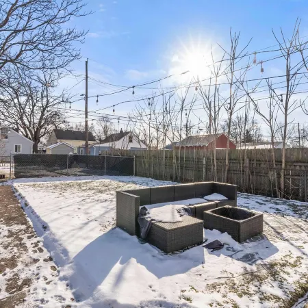 The Cozy Bellows Retreat for 4