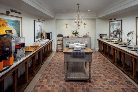 The Inn at Long Beach Отели в г. Лонг Бич