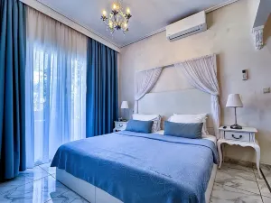 Panorama Suites & Spa - Adults Only