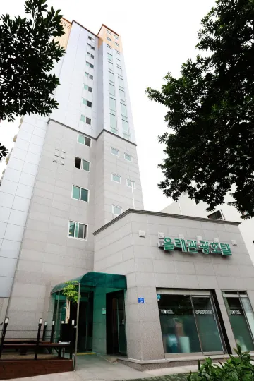 オーレ ツーリスト ホテル