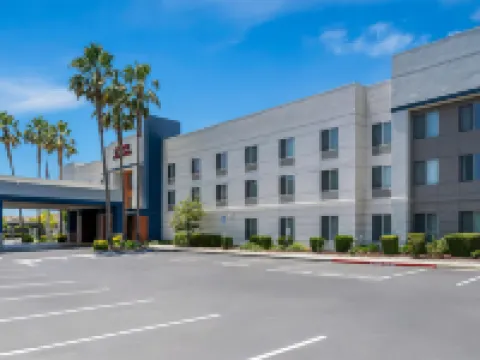 Hampton Inn & Suites Lathrop Hotels in Lathrop